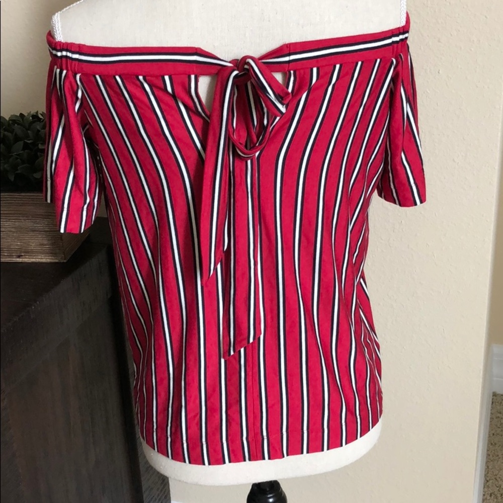 XXSP Off The Shoulder Loft Top ❣️ - Picture 2 of 4